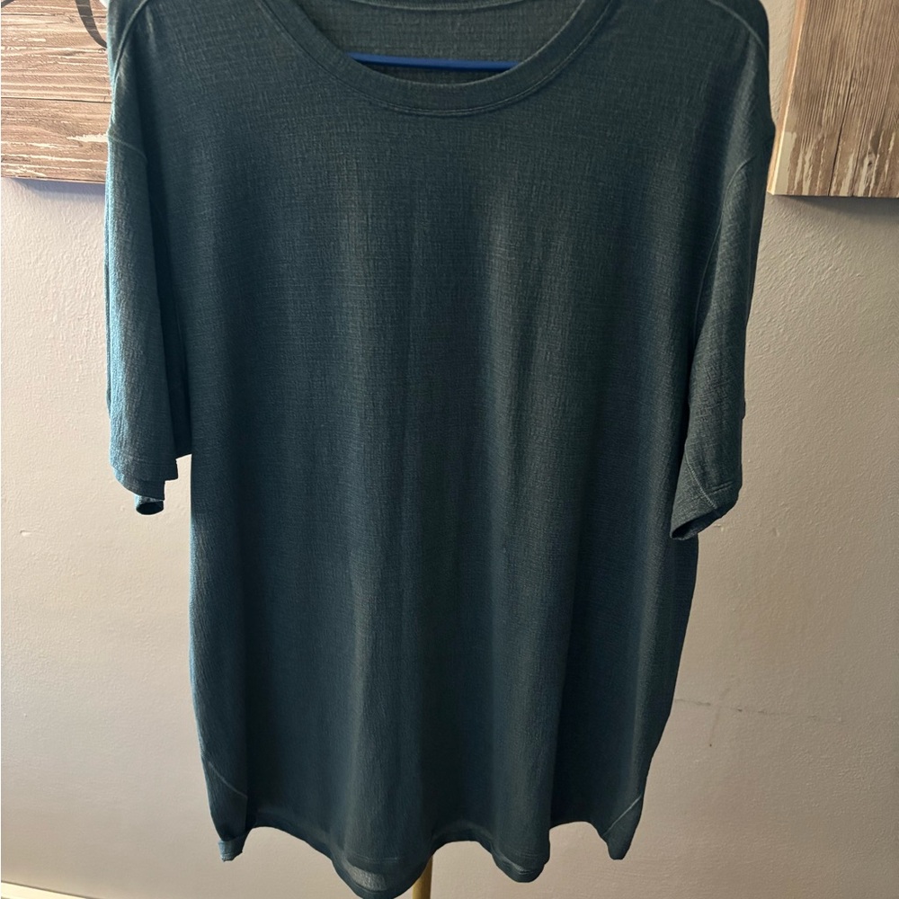 lululemon athletica Men's Deep Teal Short Sleeve Crew Shirt